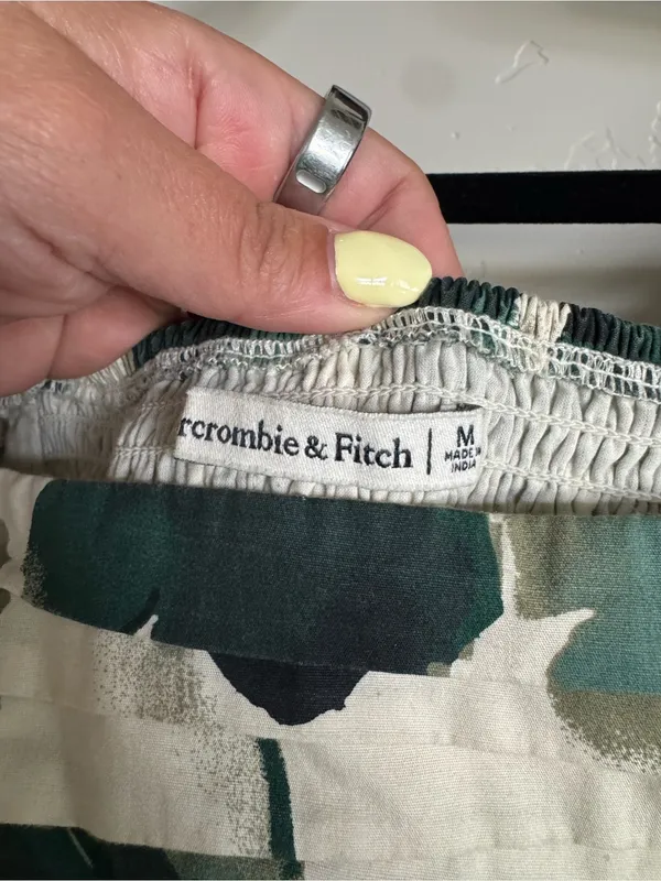 Abercrombie & Fitch Emerson Poplin Green Floral Mini Dress size medium - Image 3