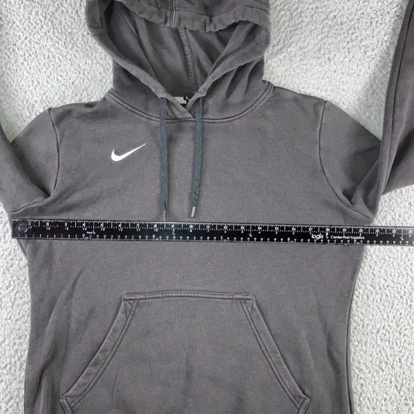 Nike Hoodie Women M Faded Black Pullover Swoosh Logo Activewear Grunge‎ Outdoor - Image 6