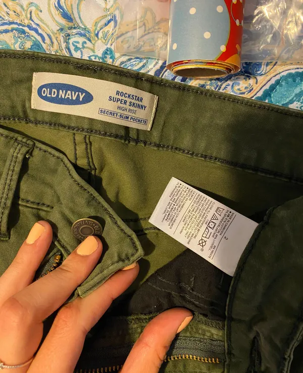 Old Navy Rockstar Super Skinny Jeans - Image 3
