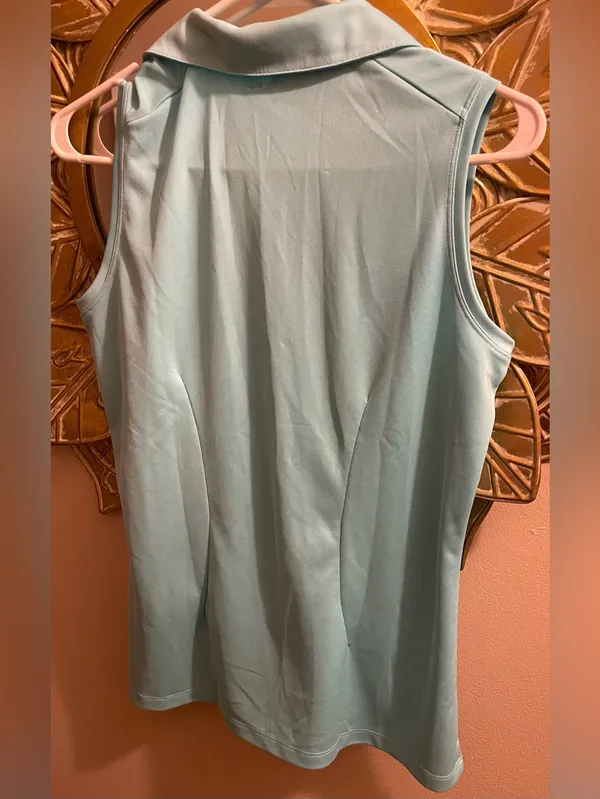 Nike Sleeveless Golf Polo 
Pale Blue
Women’s Medium
EUC - Image 2