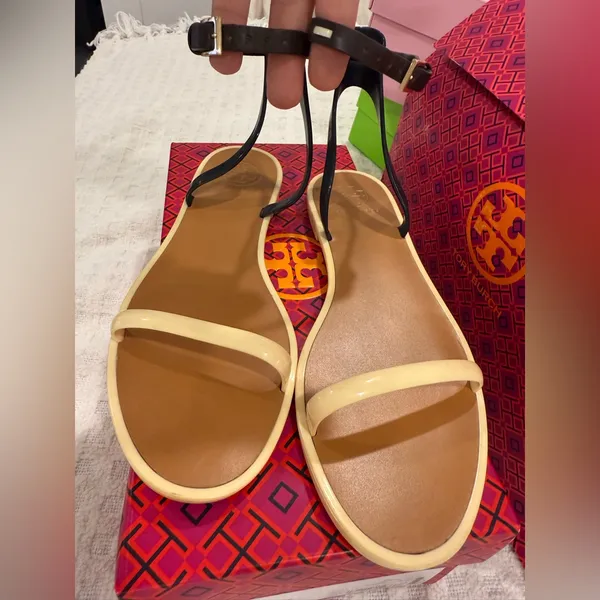 Tory Burch Strap Rubber Sandals size 8 - Adorable! GUC! - Image 5