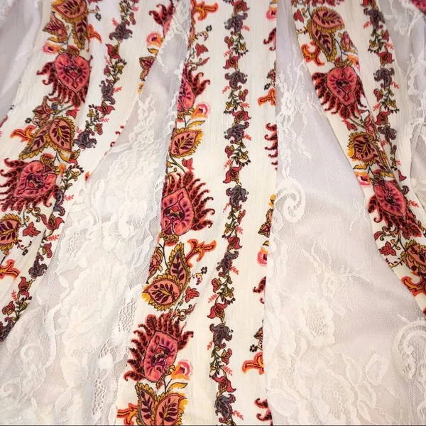 coco + jaimeson small floral lacy babydoll dress - Image 7