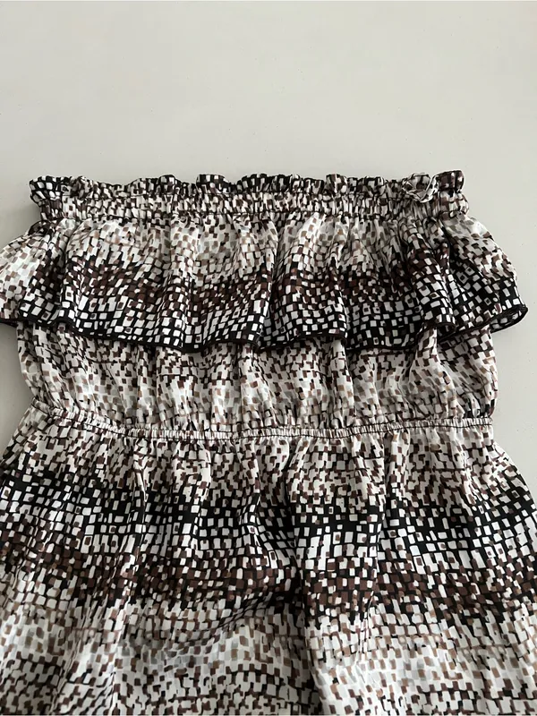 Velvet Torch Strapless Smocked Dress in Brown and White Print S - Image 4