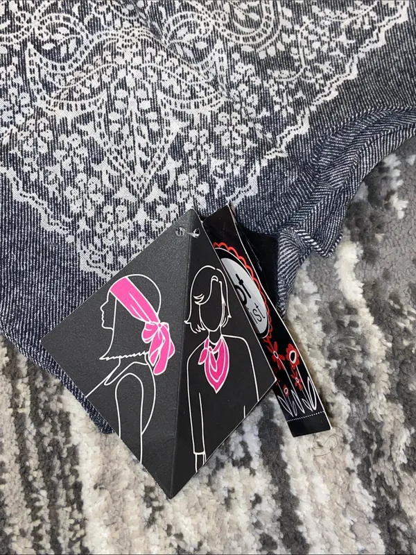 Made of Me neckerchief - Image 3