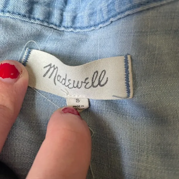Madewell short sleeve denim button down - Image 2