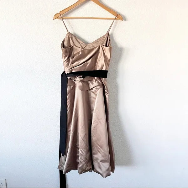 Vera Wang Maids Taupe Tea Length Sleeveless Waist Tie Formal Bridesmaid Dress - Image 6