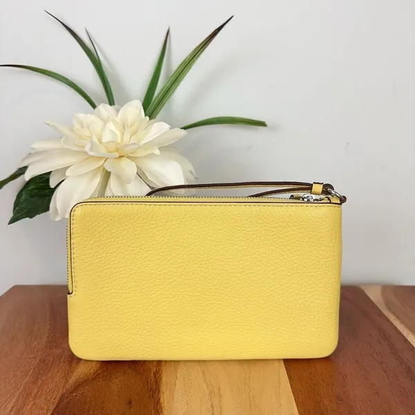 NWT‎ Coach Double Zip Wallet In Signature Canvas - Image 3