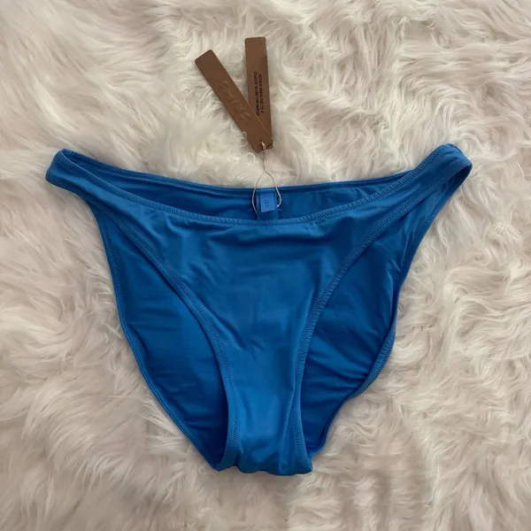 Skims Swim Cheeky Tanga Bottom Tide Size Medium - Image 2