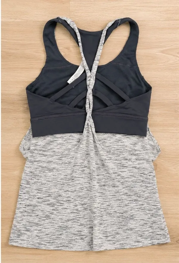 Lululemon Twist & Toil 2-in-1 Athletic Yoga Tank Top Built-in Bra Gray 4 - Image 4