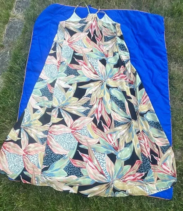 Nicole Miller Tropical Floral Print Halter Maxi Dress Size M - Image 2