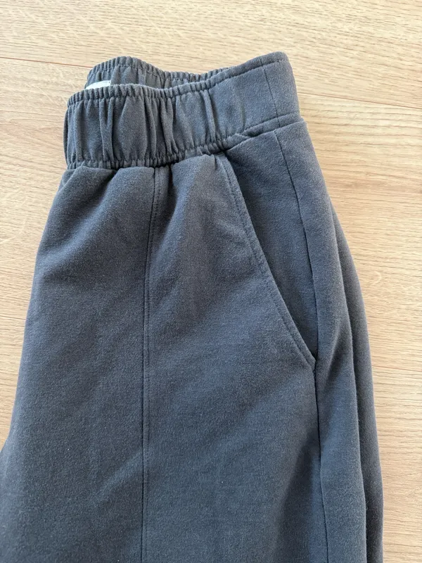 Abercrombie & Fitch Dark Grey Wide Leg Pintuck Sweatpant - Image 4