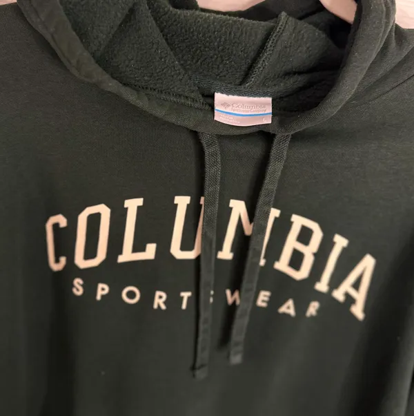 Columbia Women’s Hoodie In Hunter Green - Image 2