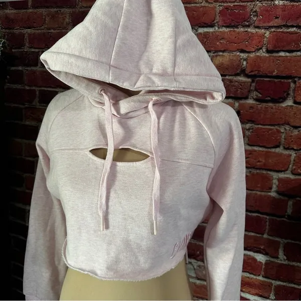 Cropped gymshark hoodie size small - Image 6