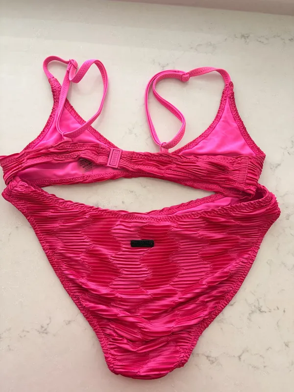 Triangl Bikini - Image 2