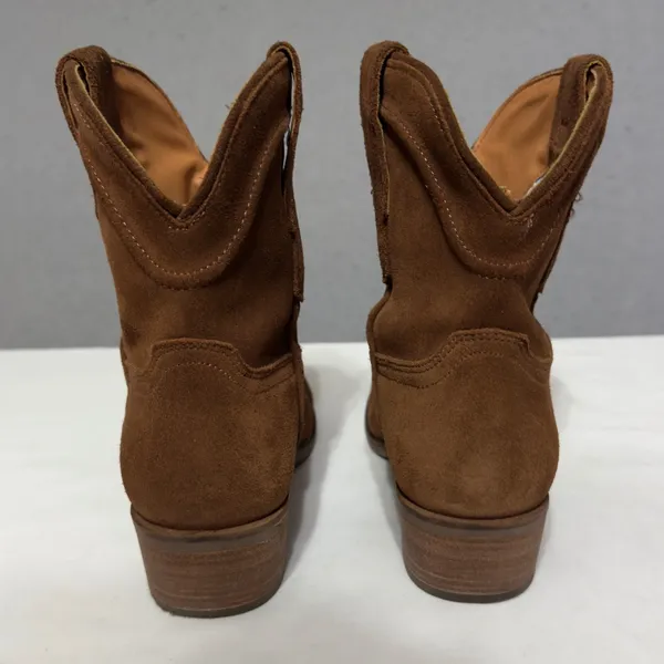 3266 | Dingo Tumbleweed DI561 Suede Western Boots Whiskey Brown Women 8M - Image 4
