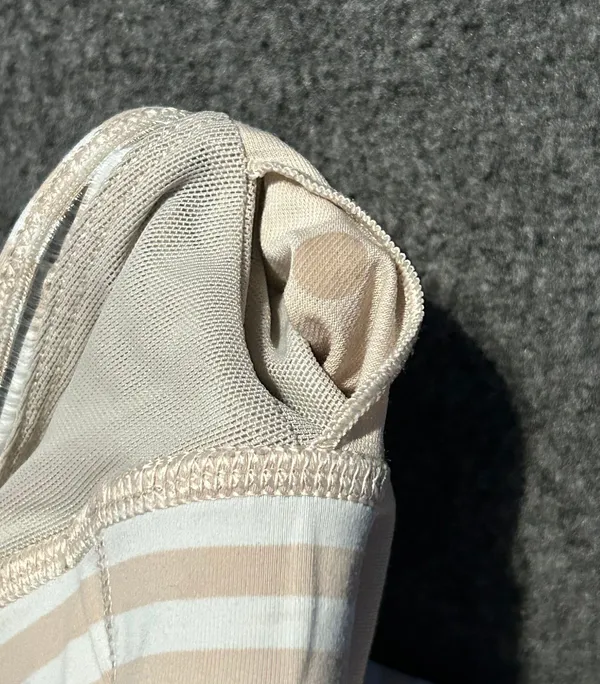 Lululemon Straight Up Bra Sz 6 Narrow Bold Stripe White Naked Light Support C/D - Image 6