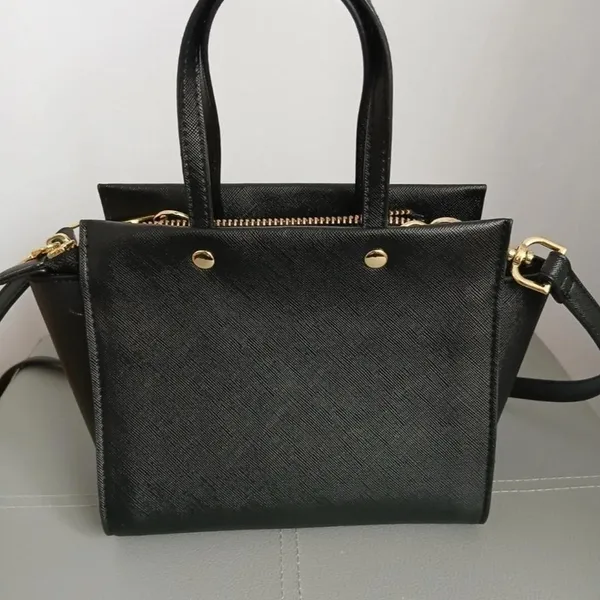 Steve Madden black leather handbag with‎ gold hardware - Image 3