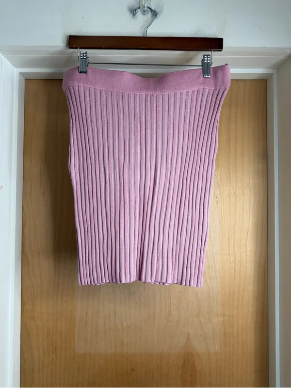 NWT! LELIS Collection Women’s Pink Ribbed Knit Two-Piece Skirt Set. Size: Large - Image 3