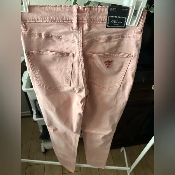 GUESS Women's Pink Jeans - Image 2