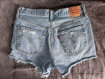 Levi’s 501 Shorts - Image 3