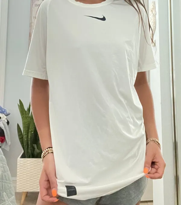 Nike Dri-Fit Shirt - Image 2