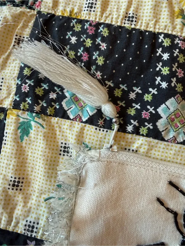 Beaded Bee Clutch in Cream and Black - Image 4