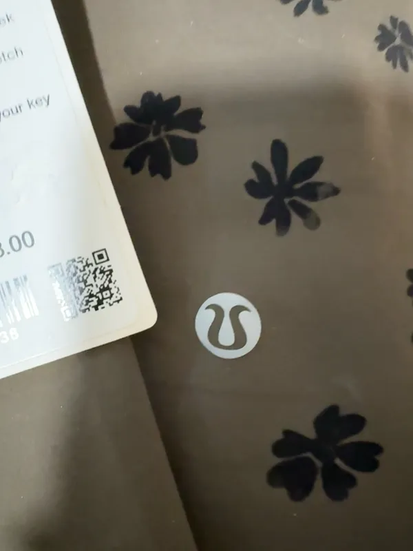 Lululemon Wunder Train HR 28" - Image 6
