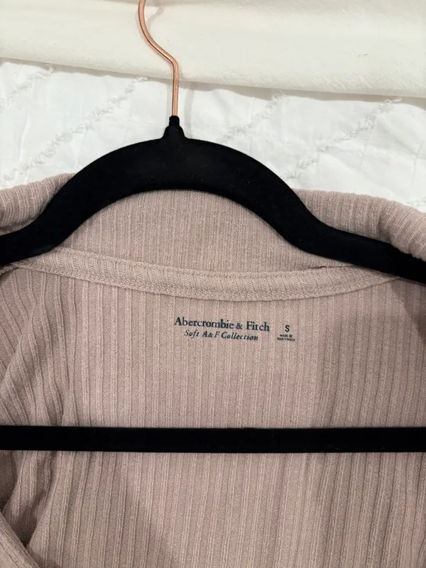 Abercrombie Long Sleeved Top - Image 2