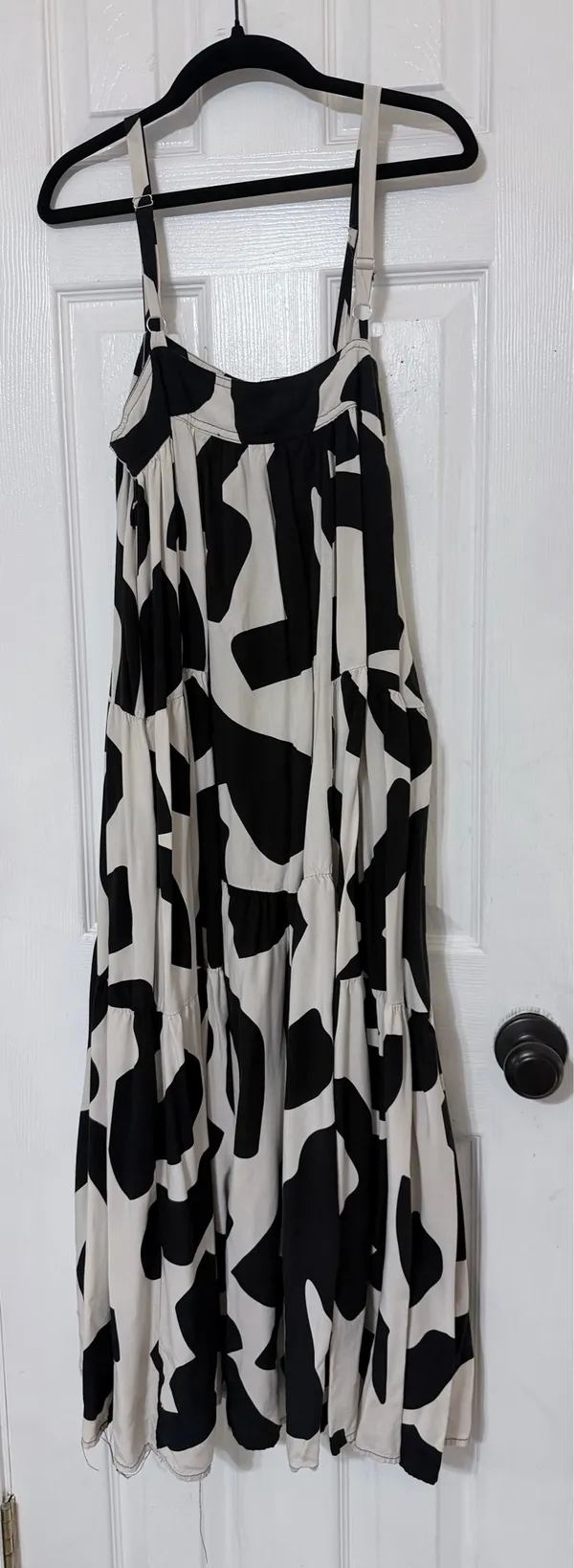 Abstract Pattern Tiered Midi Dress - Image 5
