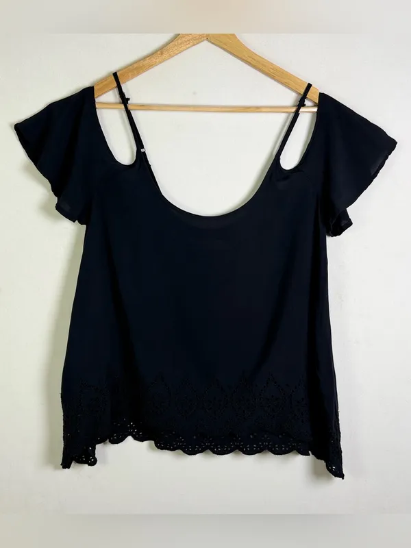 Abercrombie & Fitch Women’s L Black Eyelet Cold Shoulder Blouse Y2K Boho Cottage - Image 2