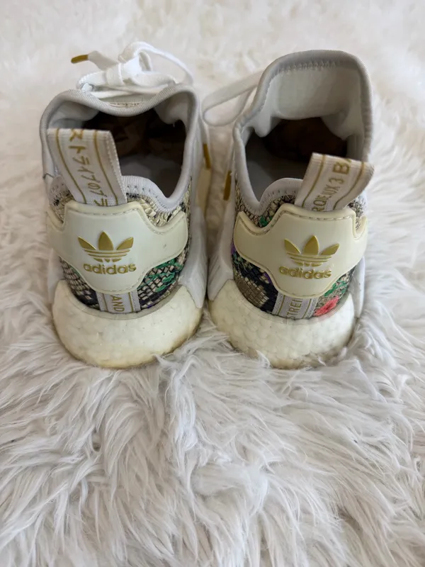 Adidas NMD R1 Women's Sneakers - Image 5
