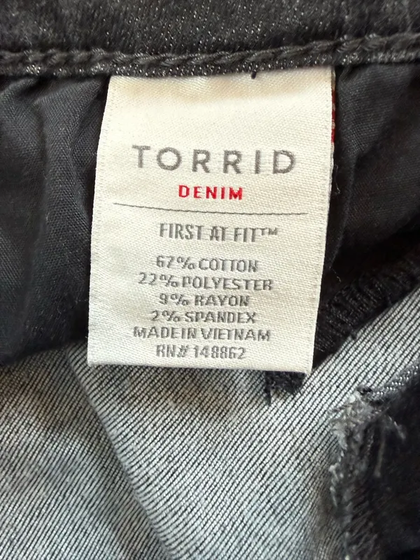 torrid Denim Shorts with Subtle Distress Size 18 - Image 3