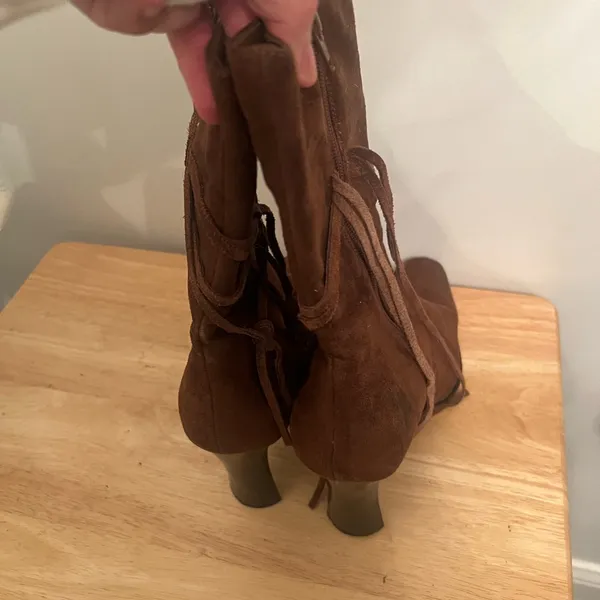 Anne Michelle Boots Size 9 brown suede fringe boots festival ankle boots - Image 5