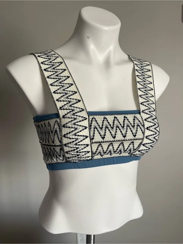 ELYSIIAN | Light Blue Woven Zig-Zag Bandeau Crop Top Sz S - Image 4