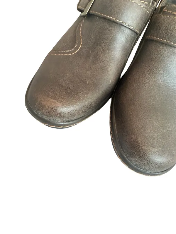 Clarks Bendables Freesia Clog Shoes Low Heel Buckle Leather Light Brown Size 8 - Image 3