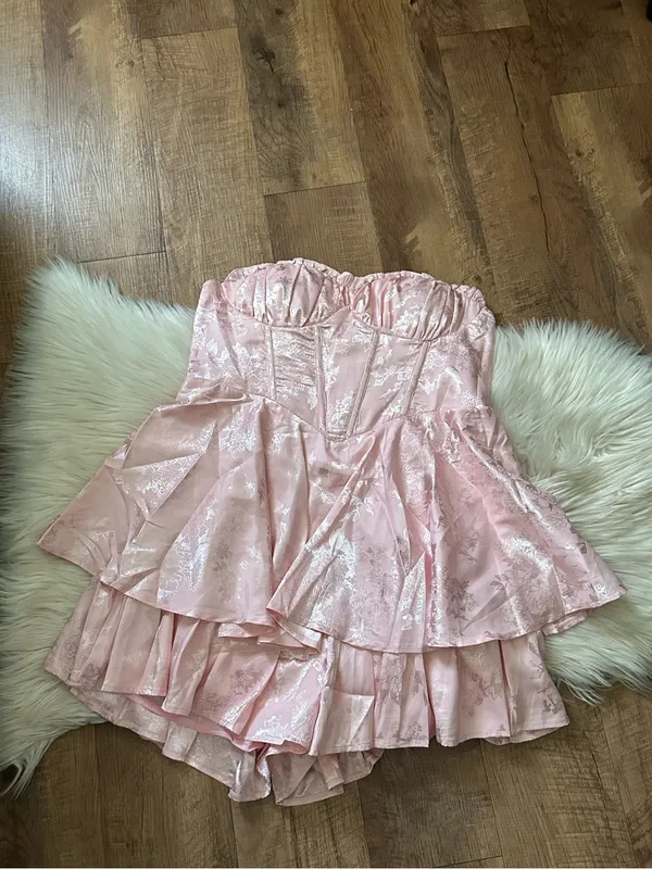 SELFIE LESLIE Paris Muse Romper In Pink - Image 8