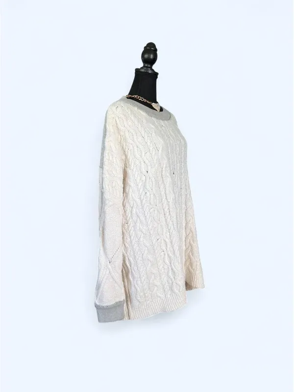 Free People Boho Distressed Oversized Cable Knit Tunic Sweater size medium 🤍 - Image 3
