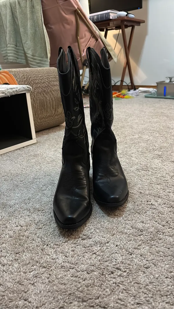 Amazon Black Western Boots - Image 4
