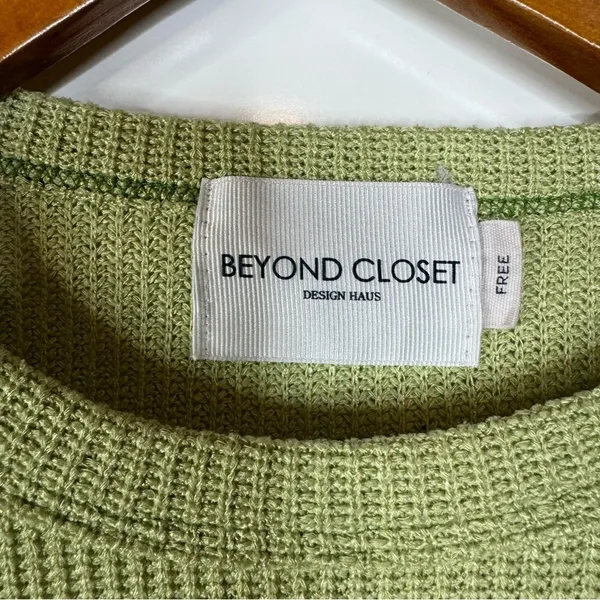 Beyond Closet Green Cropped‎ Long Sleeve Shirt - Image 3