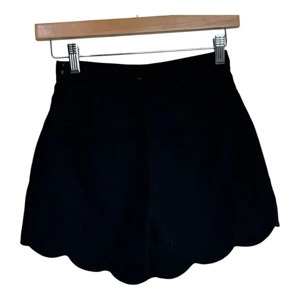Aritzia Wilfred‎ Arbre High Waisted Scallop Shorts Size 2 - Image 3
