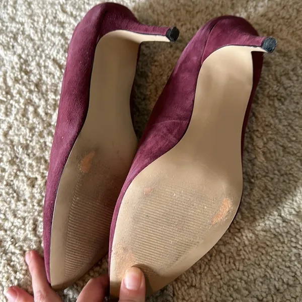 Gap suede classic pump in Bordeaux size 9. 5. - Image 3