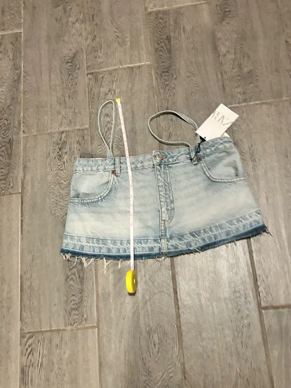 ZARA Light Wash Denim crop top - size small - Image 9