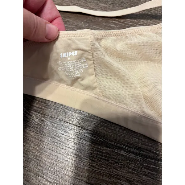 Skims Fits Everybody Crossover Bralette in Size XL - Image 3
