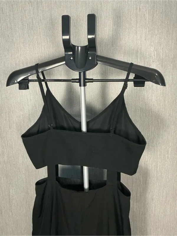 Black Cutout Maxi Dress with Spaghetti Straps Size 6 - Image 7