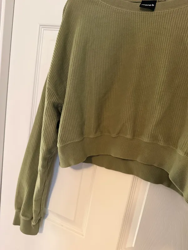 Mono B Cropped Sweatshirt Green - Image 2