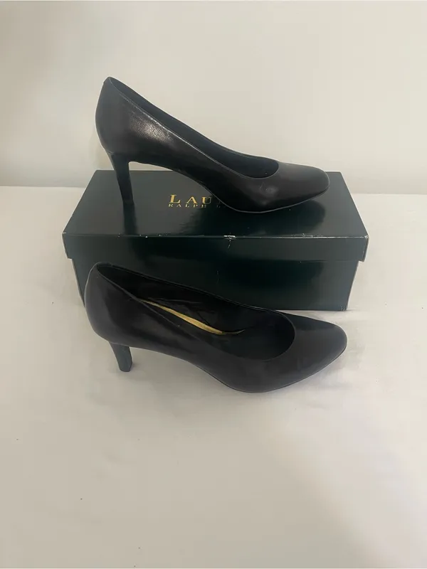 Lauren Ralph Lauren Black Leather Pointed Toe Heels - Image 6