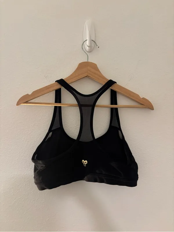 Aritzia golden LIFE strive sports bra in black - Image 2