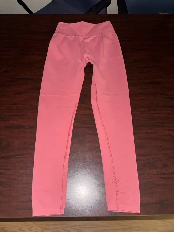 Gymshark Pink Athletic Leggings Size Small - Image 3
