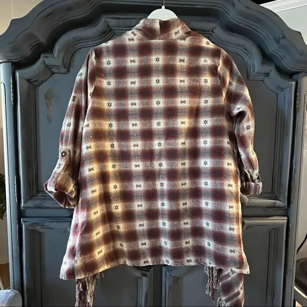 En Creme southwestern plaid flannel poncho shirt with fringe maroon - Image 2