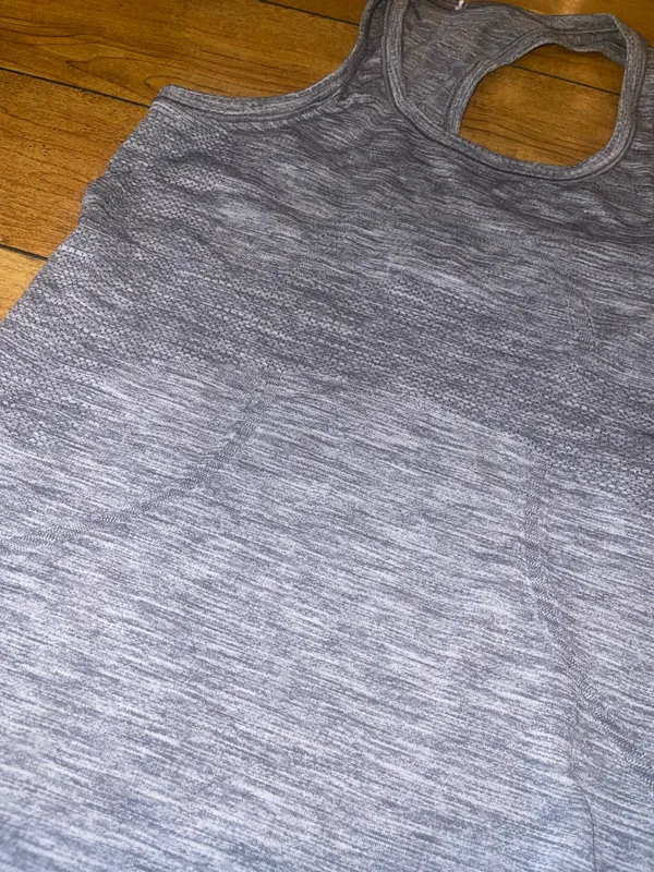 Workout Lululemon Top - Image 2
